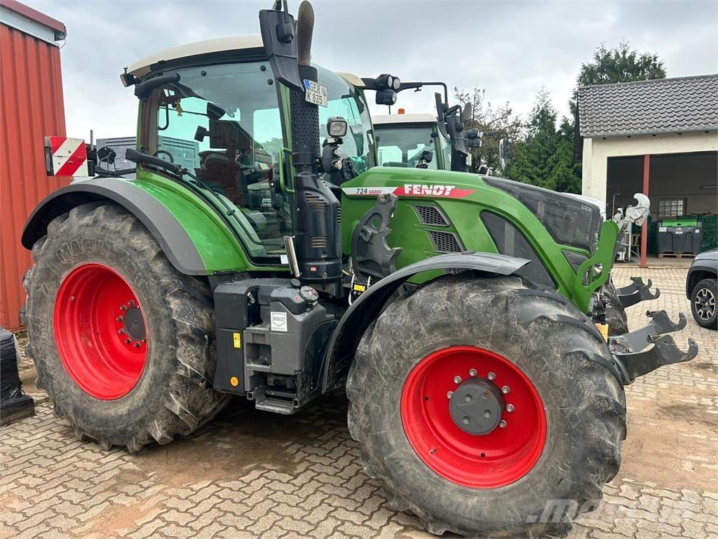 Fendt 724 Vario Traktoren