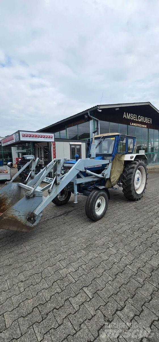 Ford 4000 Traktoren