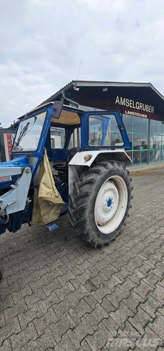 Ford 4000 Traktoren