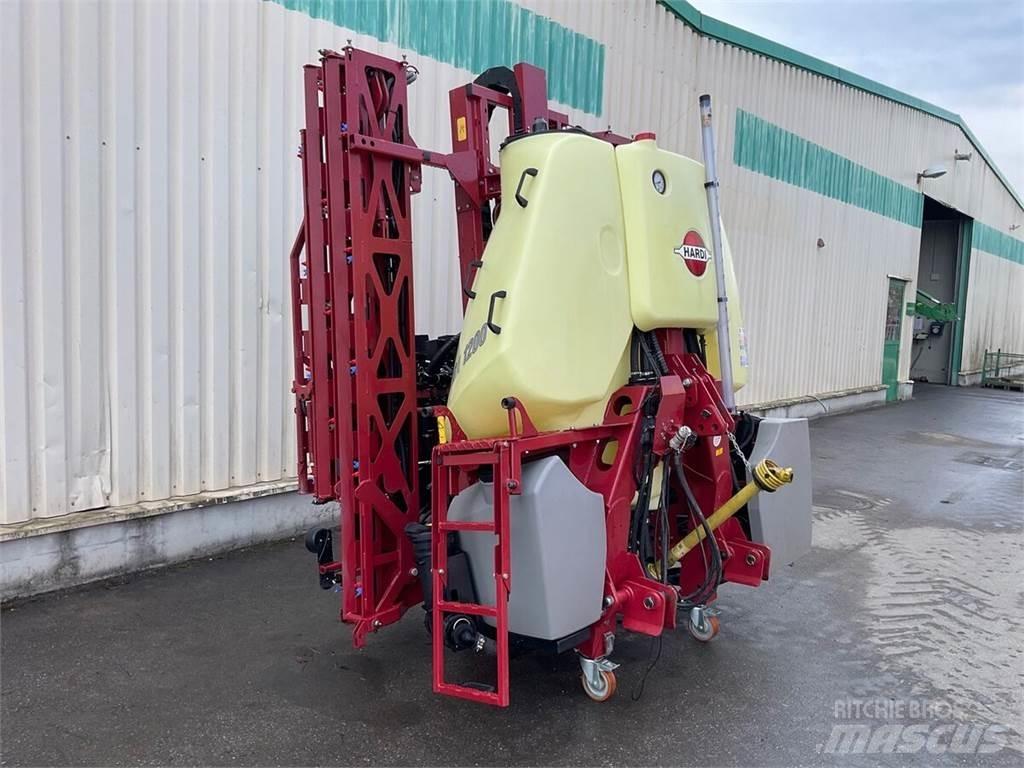 Hardi MEGA 1200 Anhängespritzen