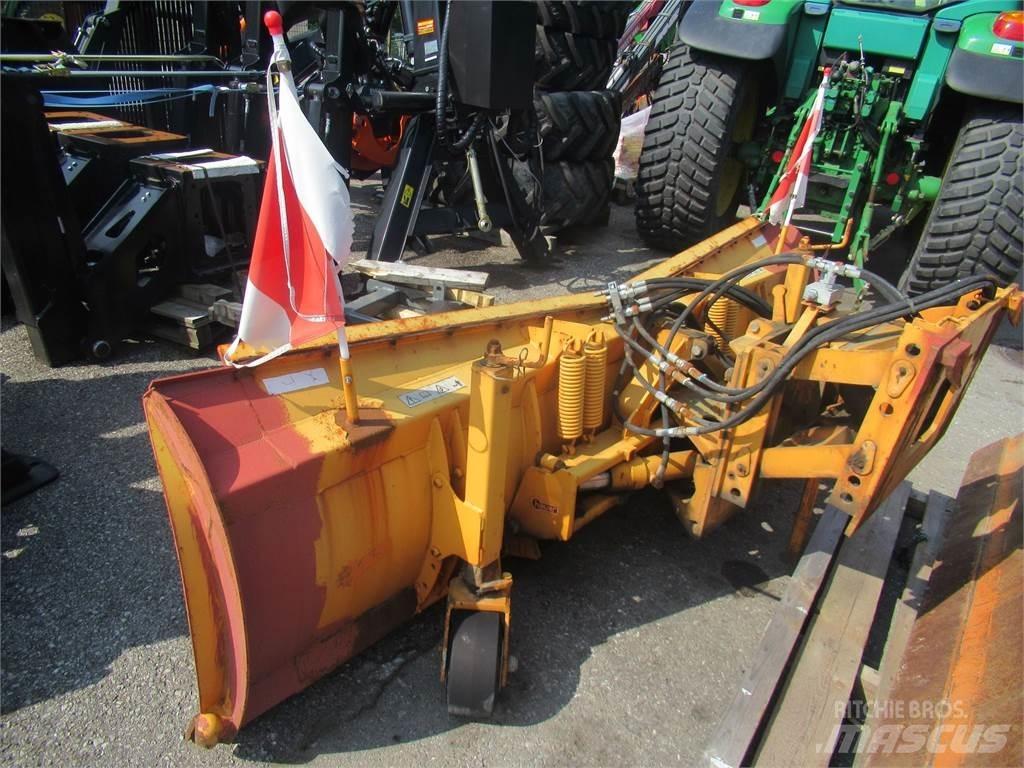 Hauer SK 2800 Schneeschilde und -pflüge