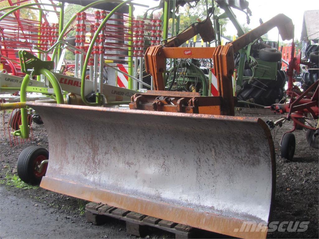 Hauer Terramatic Schneeschilde und -pflüge