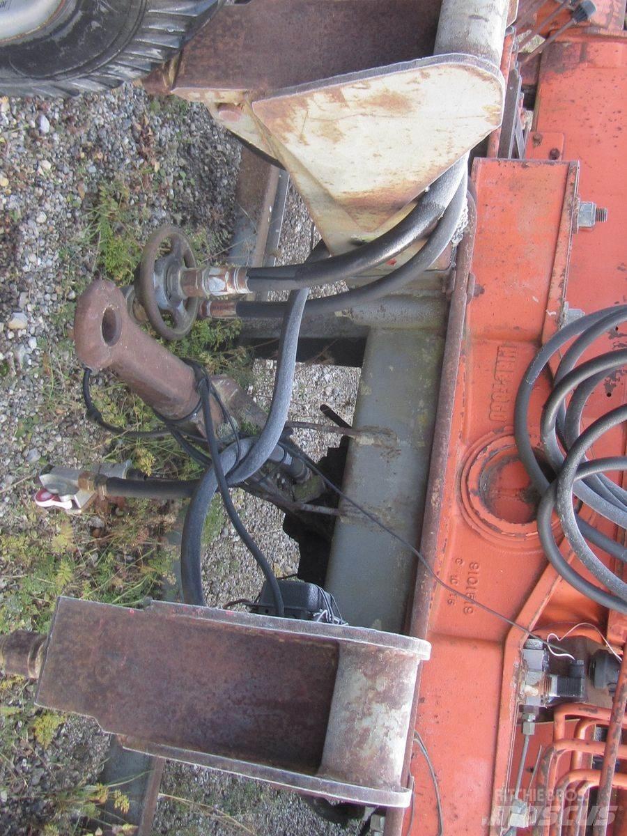 Hiab 765 Krane und Lader