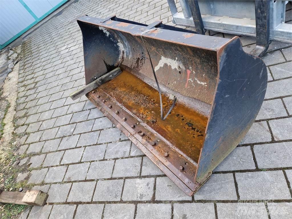 JCB Schaufel 160 cm Sonstige Landmaschinen