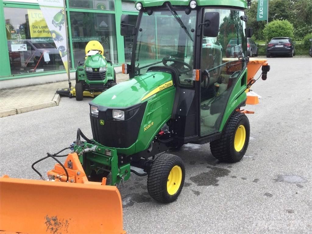 John Deere 1026R Traktoren