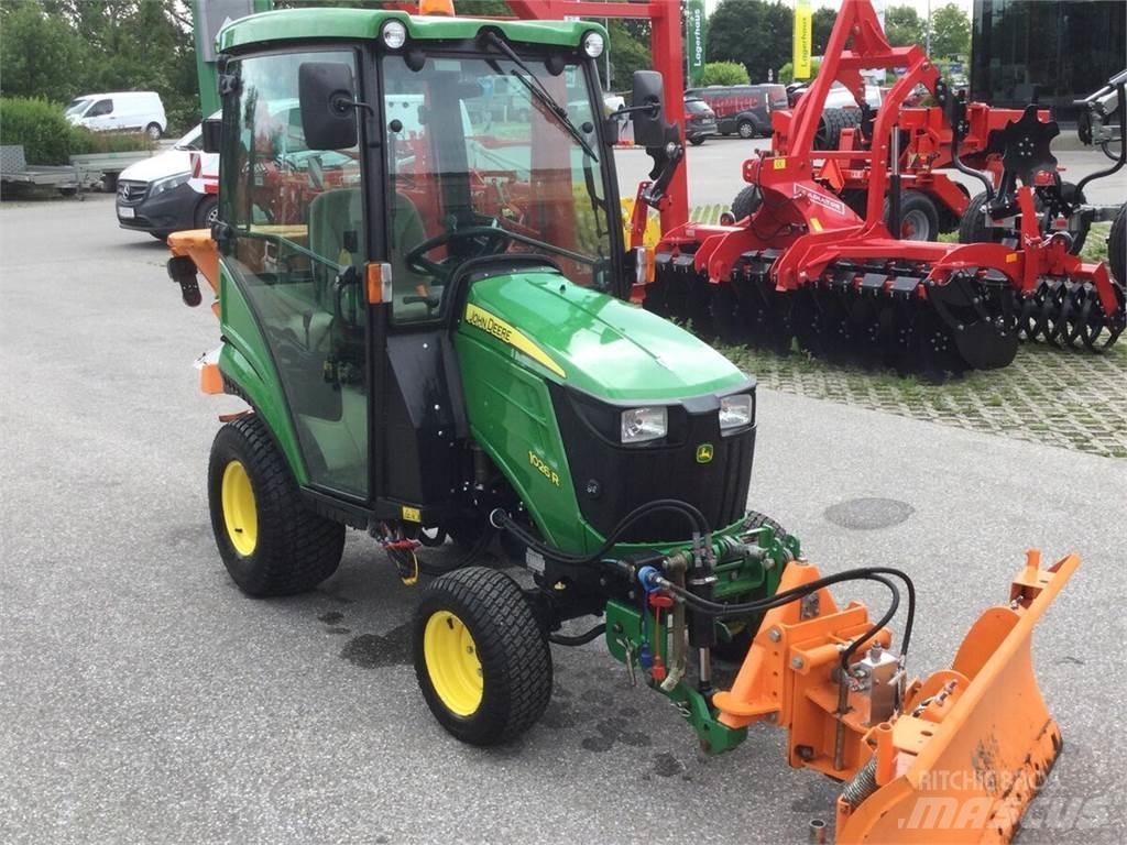 John Deere 1026R Traktoren