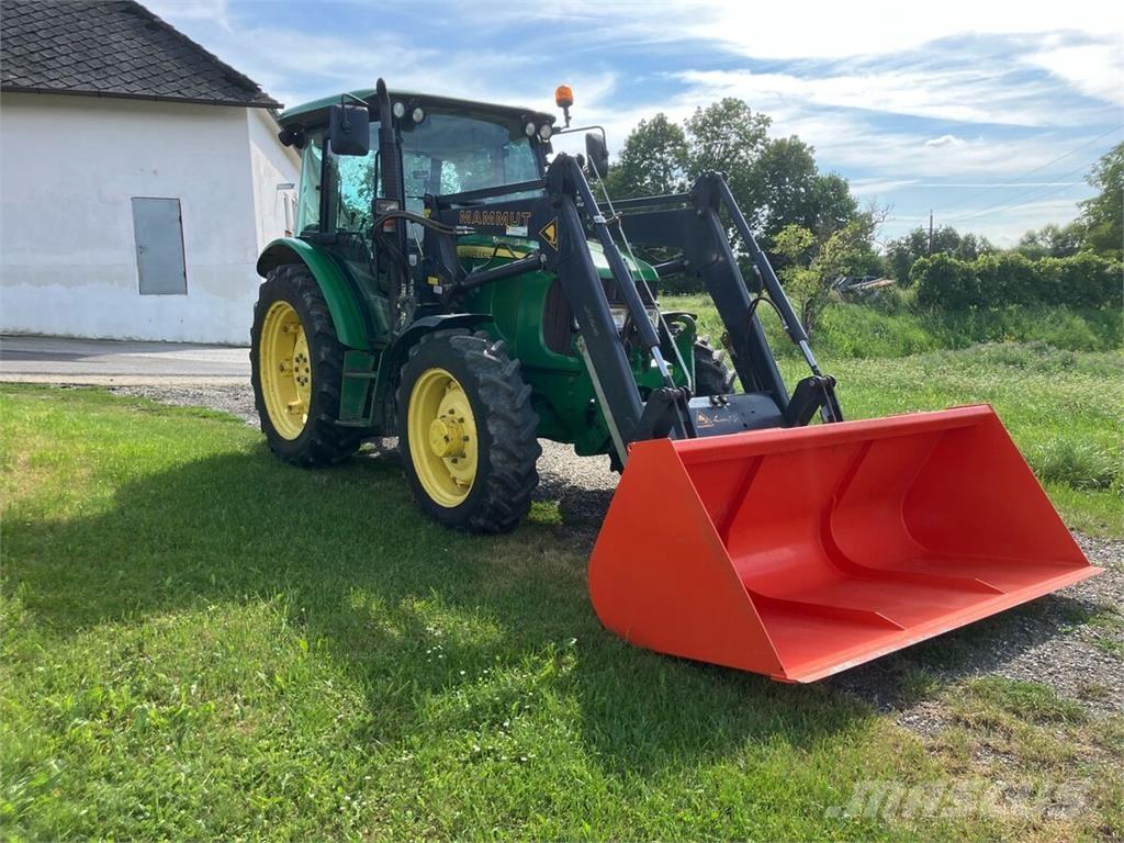 John Deere 5820 Traktoren