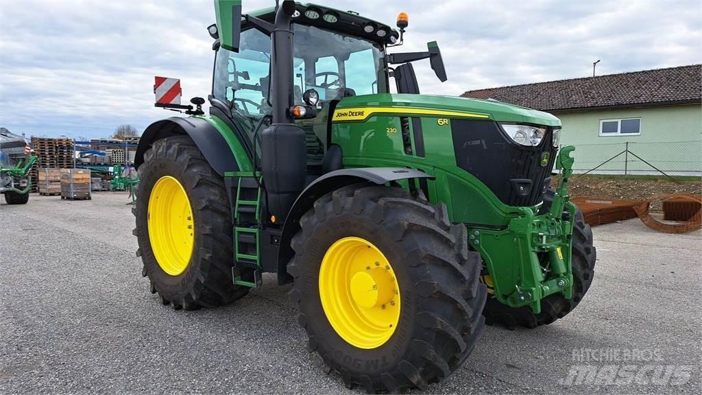 John Deere 6 R 230 Traktoren