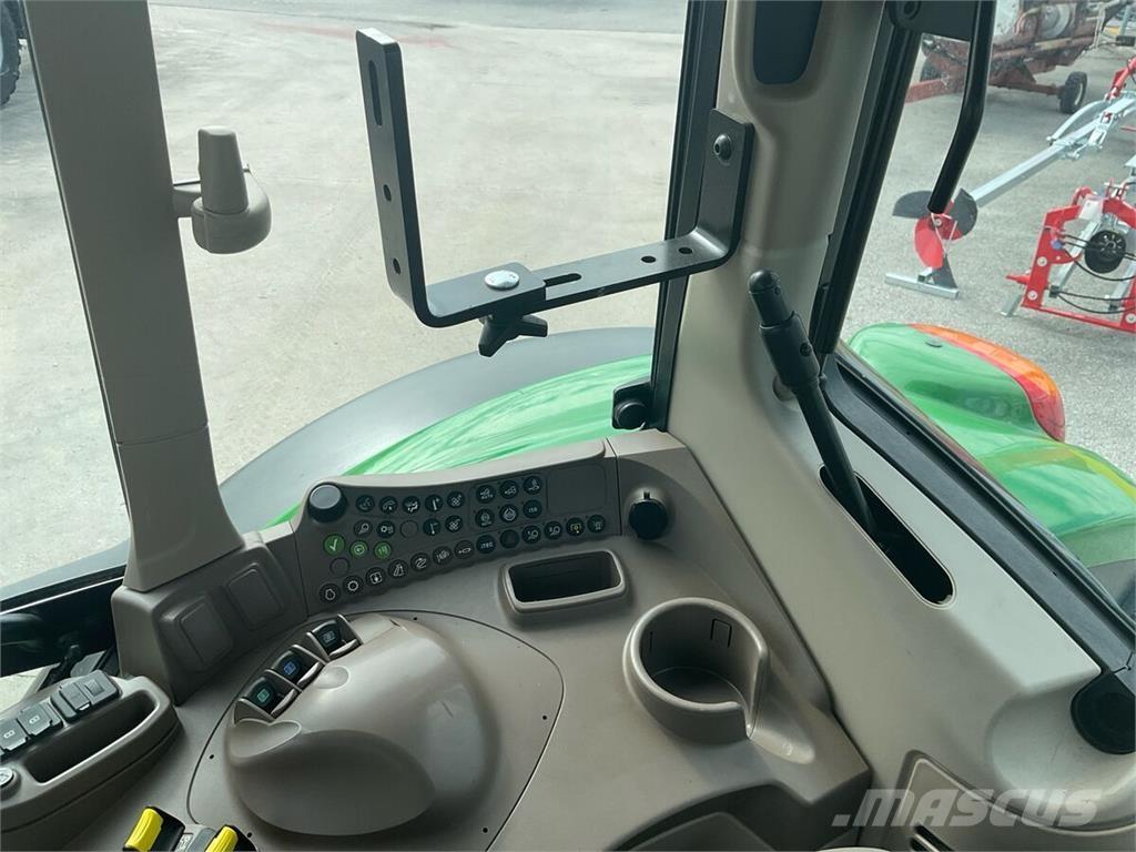 John Deere 6120M Traktoren