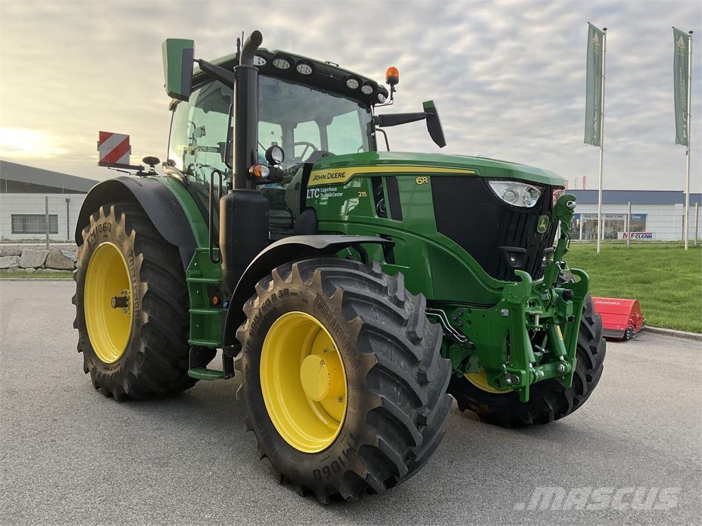 John Deere 6R 215 Traktoren