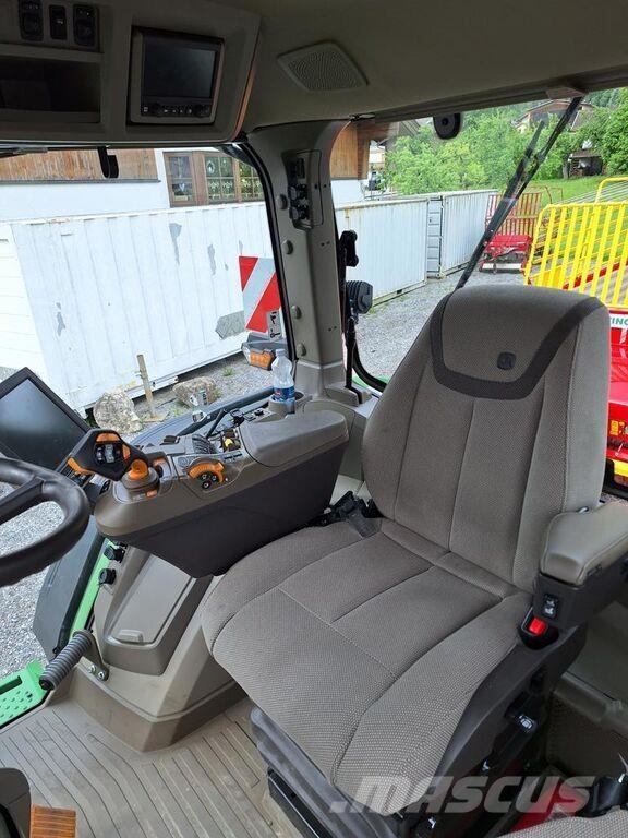 John Deere 7R 330 Traktoren