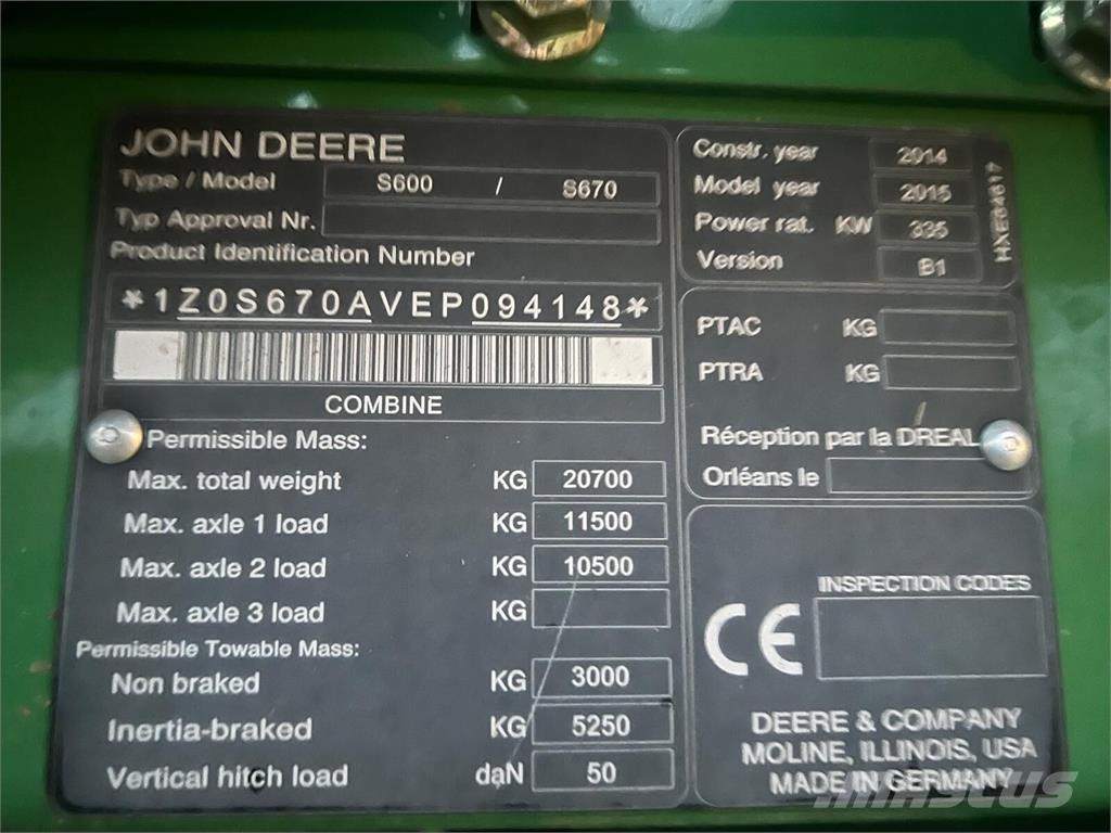 John Deere S670i Mähdrescher