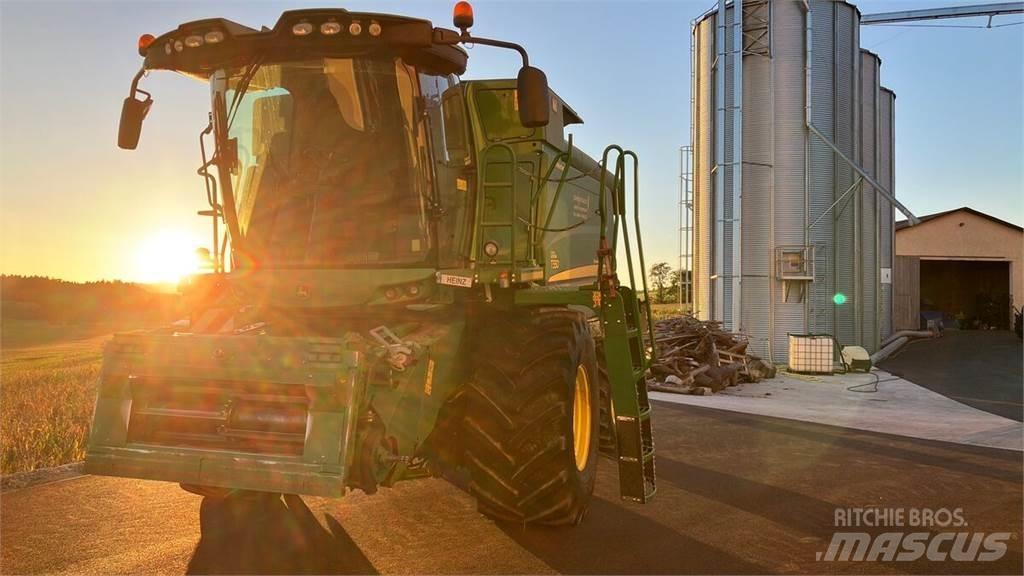 John Deere T550 HM Mähdrescher