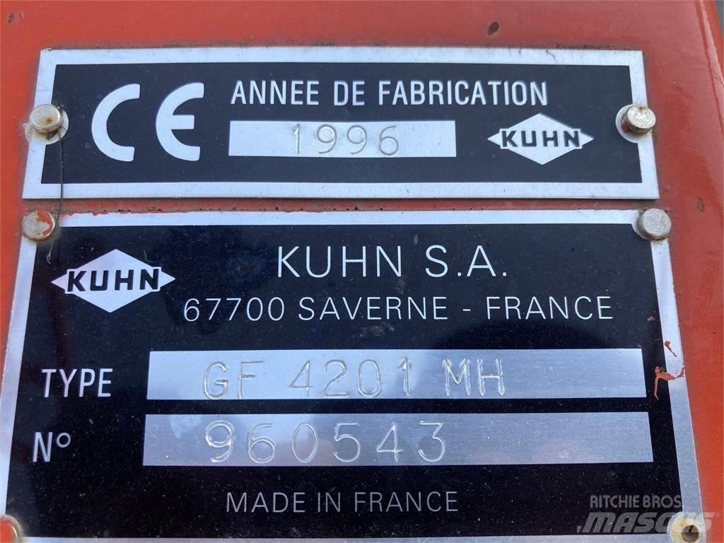 Kuhn GF 4201 HM Kreiselheuer/-wender