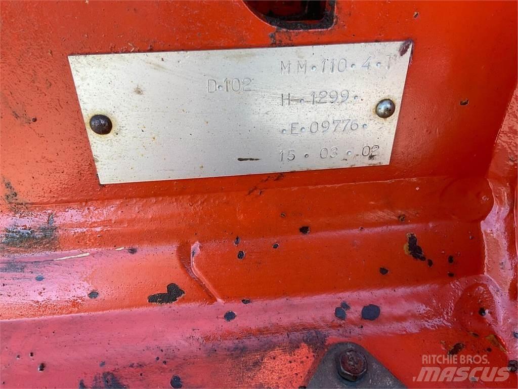 Kuhn MM 110 4T Konventionelle Pflüge