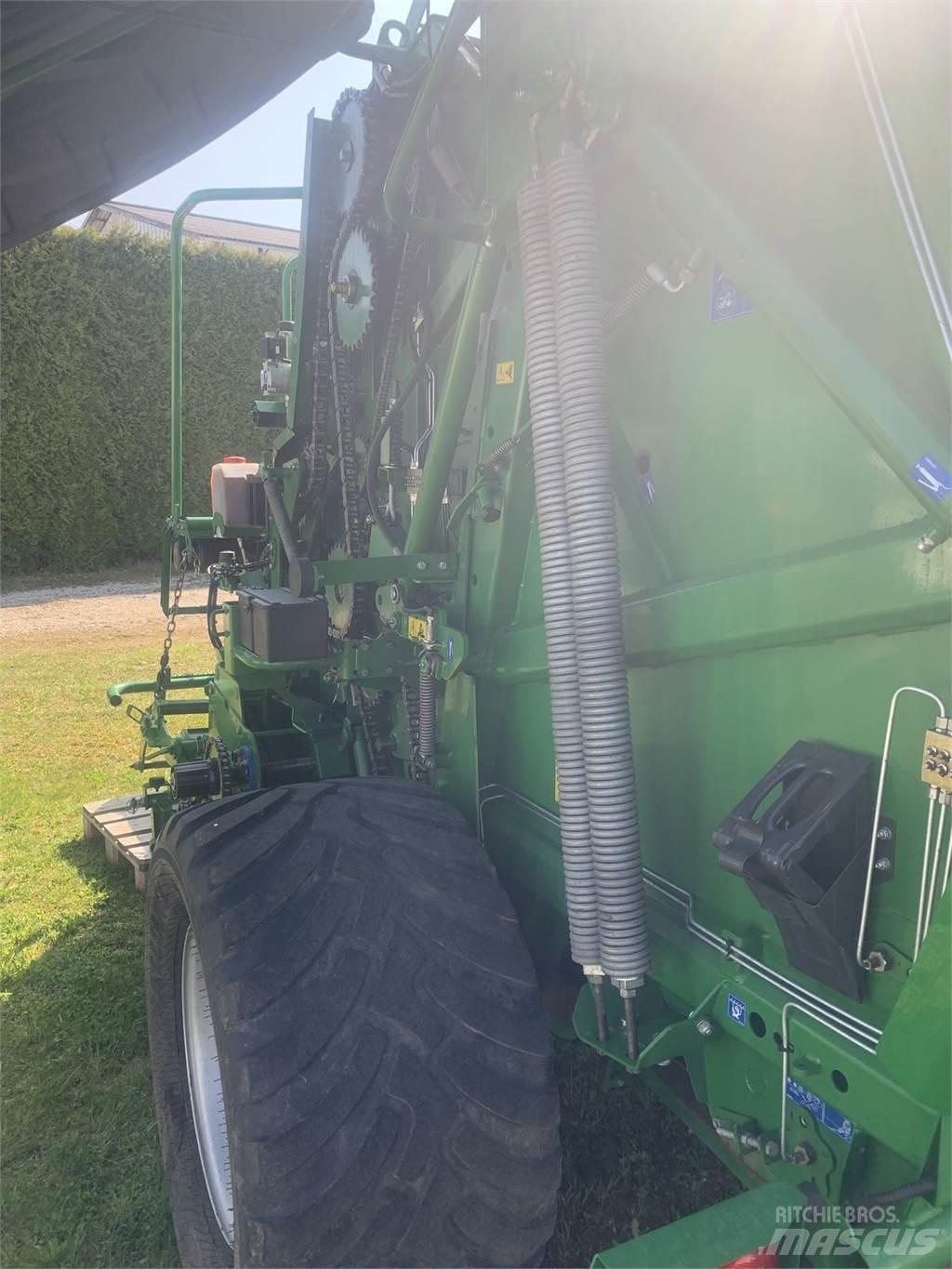 McHale V6750 Rundballenpressen