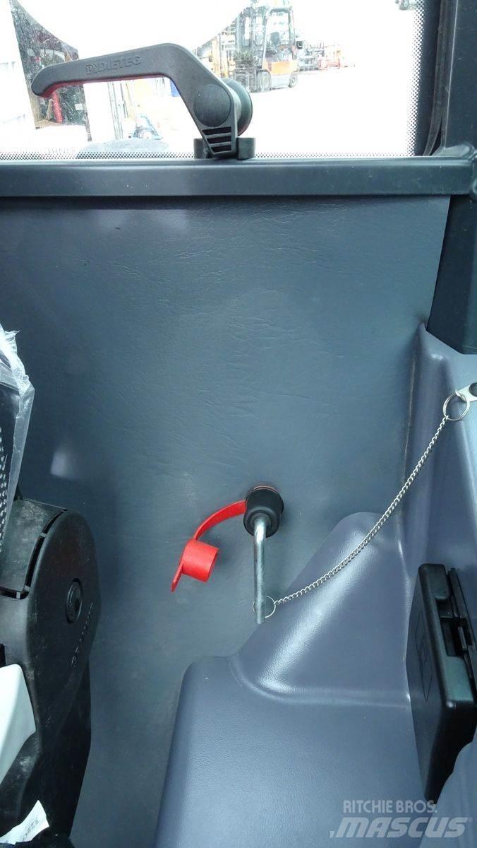 Schäffer 4670 Hoflader