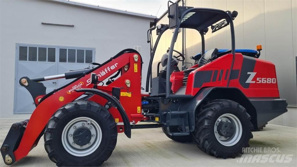 Schäffer 5680Z Hoflader