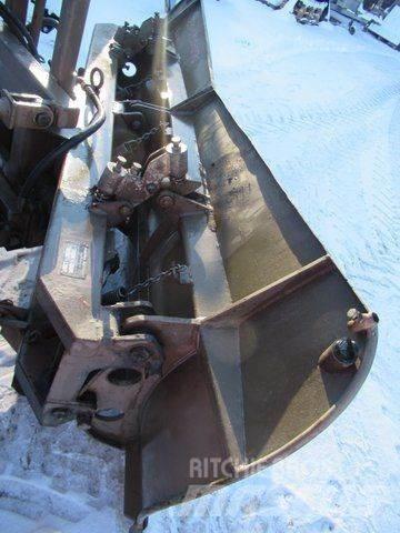  Schilcher 2704 Schneeschilde und -pflüge