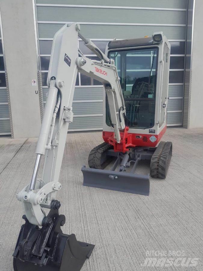 Takeuchi TB016 Minibagger < 7t
