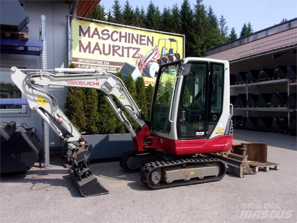 Takeuchi TB228 Minibagger < 7t