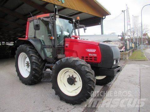 Valtra 6850 Hi Tech Traktoren