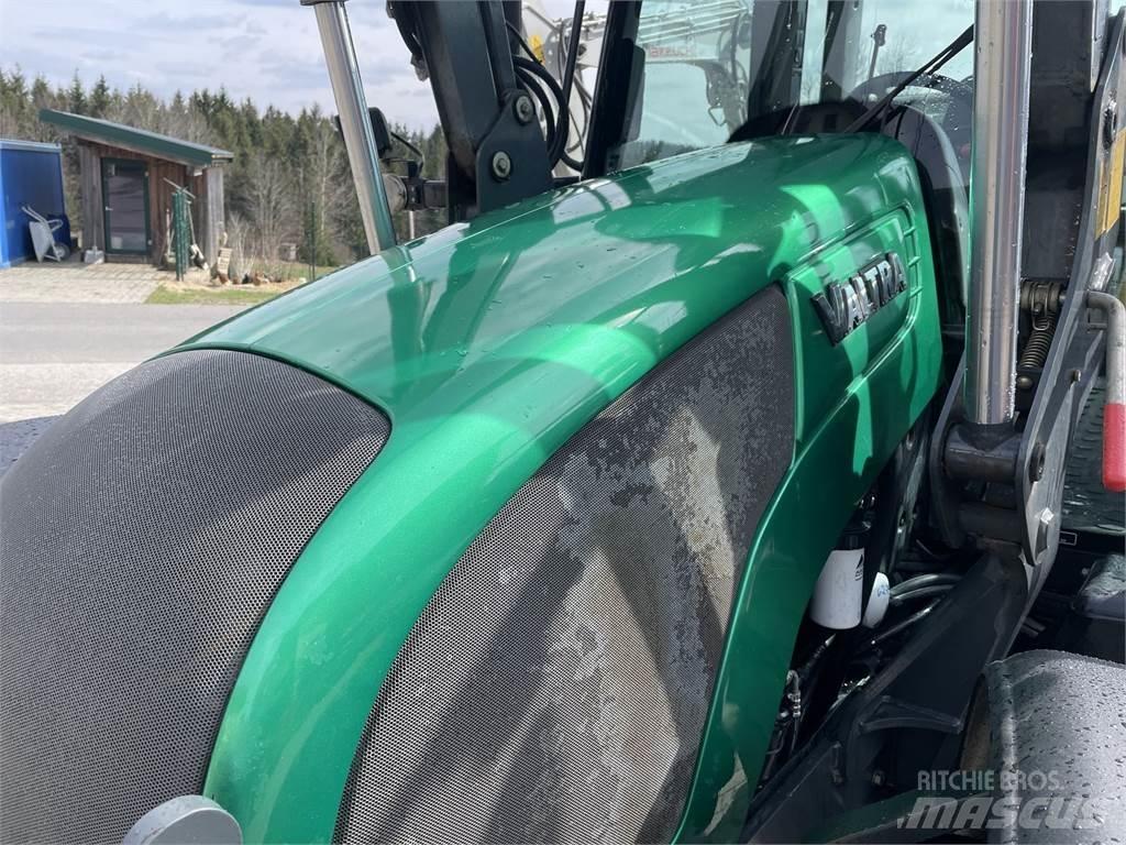 Valtra N 82 Hi-Tech Traktoren