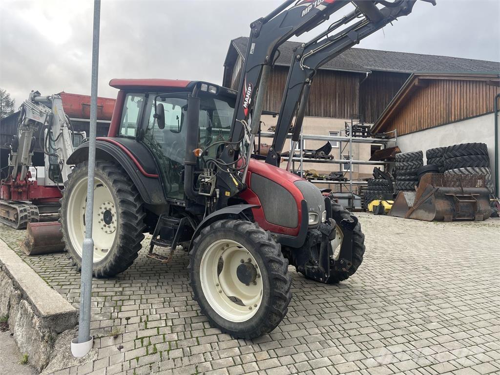 Valtra N 92 H Traktoren