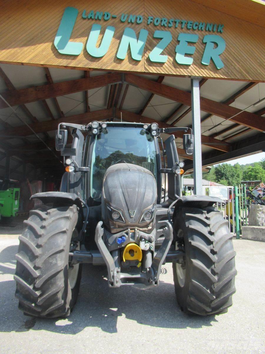 Valtra N134 (Stufe V) Traktoren