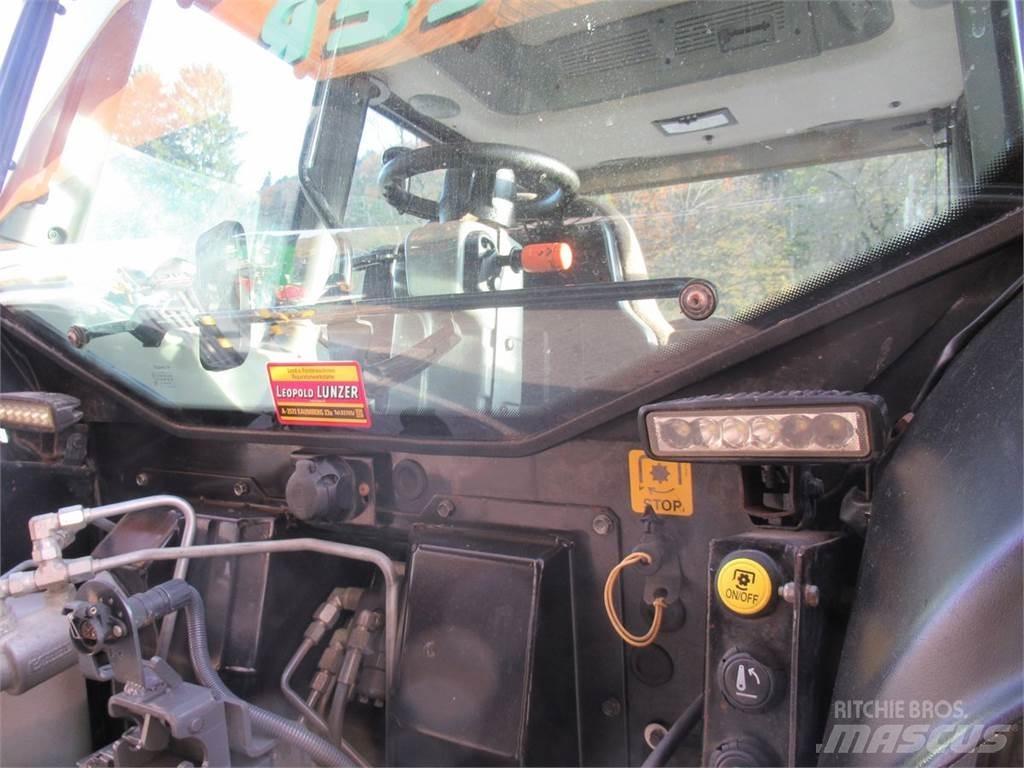 Valtra N163D Traktoren