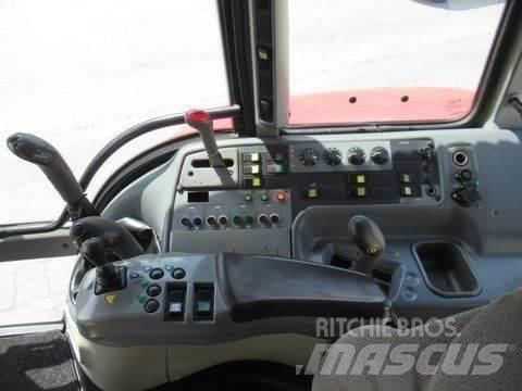 Valtra T130 Traktoren