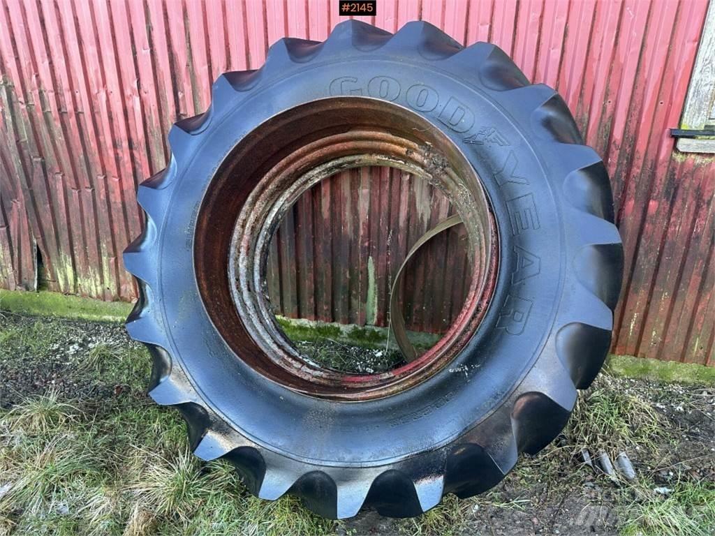 Goodyear 20R38 Sonstige Landmaschinen