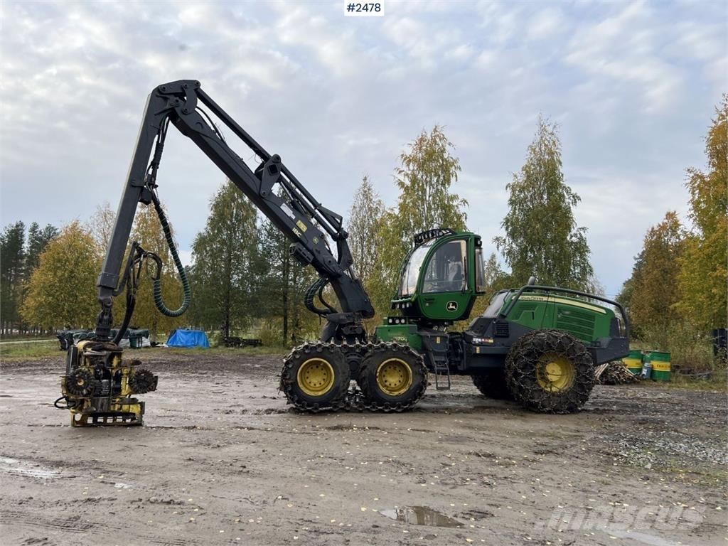 John Deere 1170G Harvester