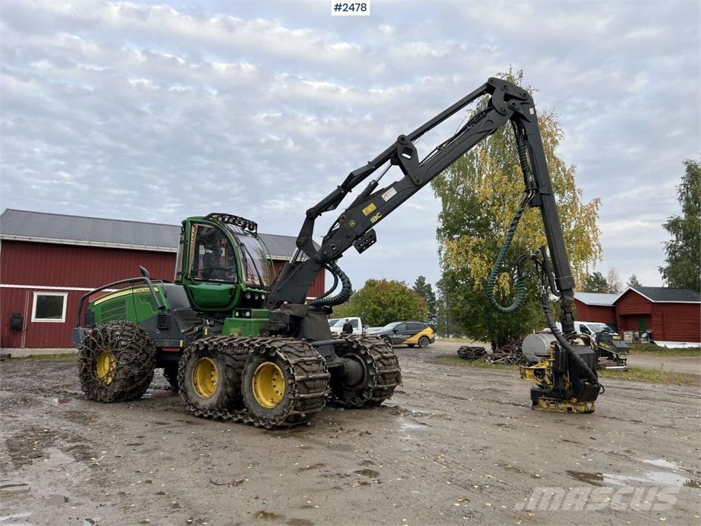 John Deere 1170G Harvester