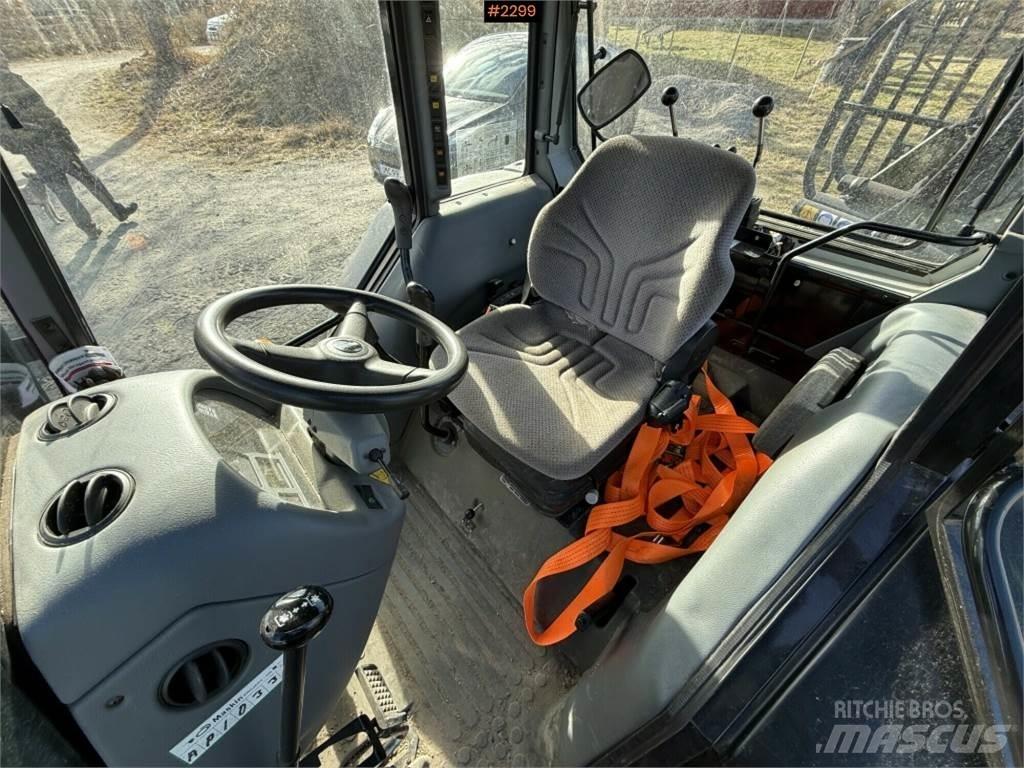 Valtra A75-4 Sonstige Baumaschinen