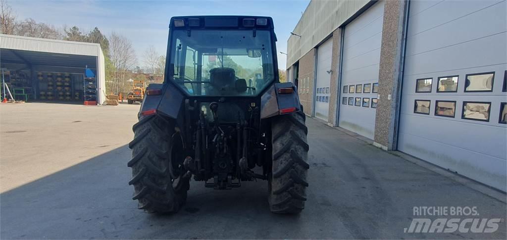 Valtra 6200 Traktoren