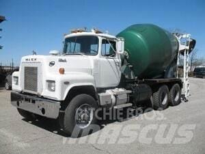 Mack RS686LS Andere Fahrzeuge