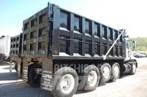 Mack Vision Kipper