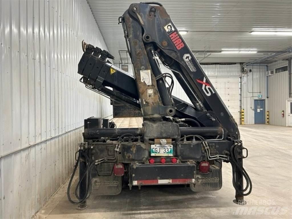 International 4900 Arbeitsfahrzeuge