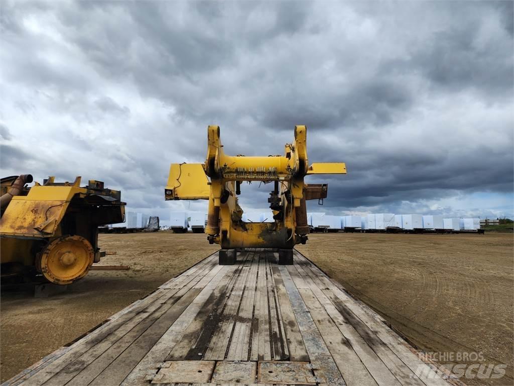 Komatsu  Dumper - Knickgelenk