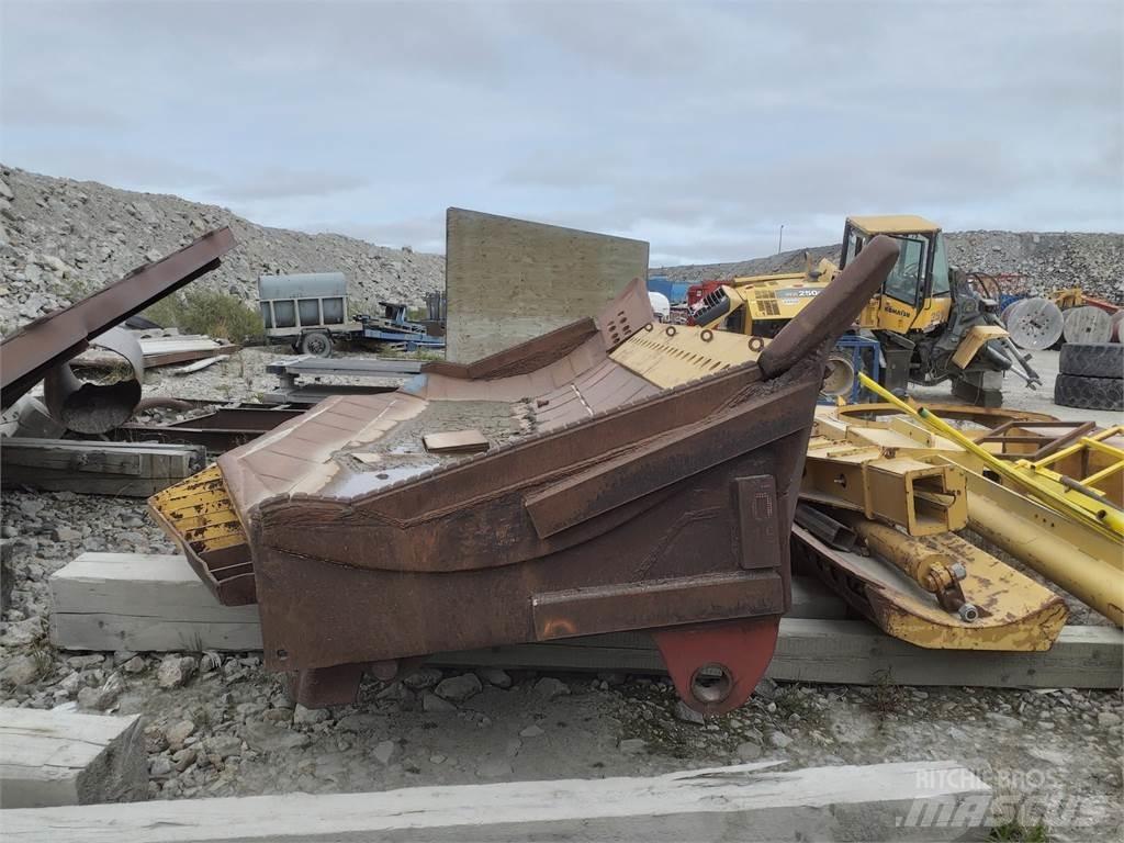 Komatsu D375 Raddozer