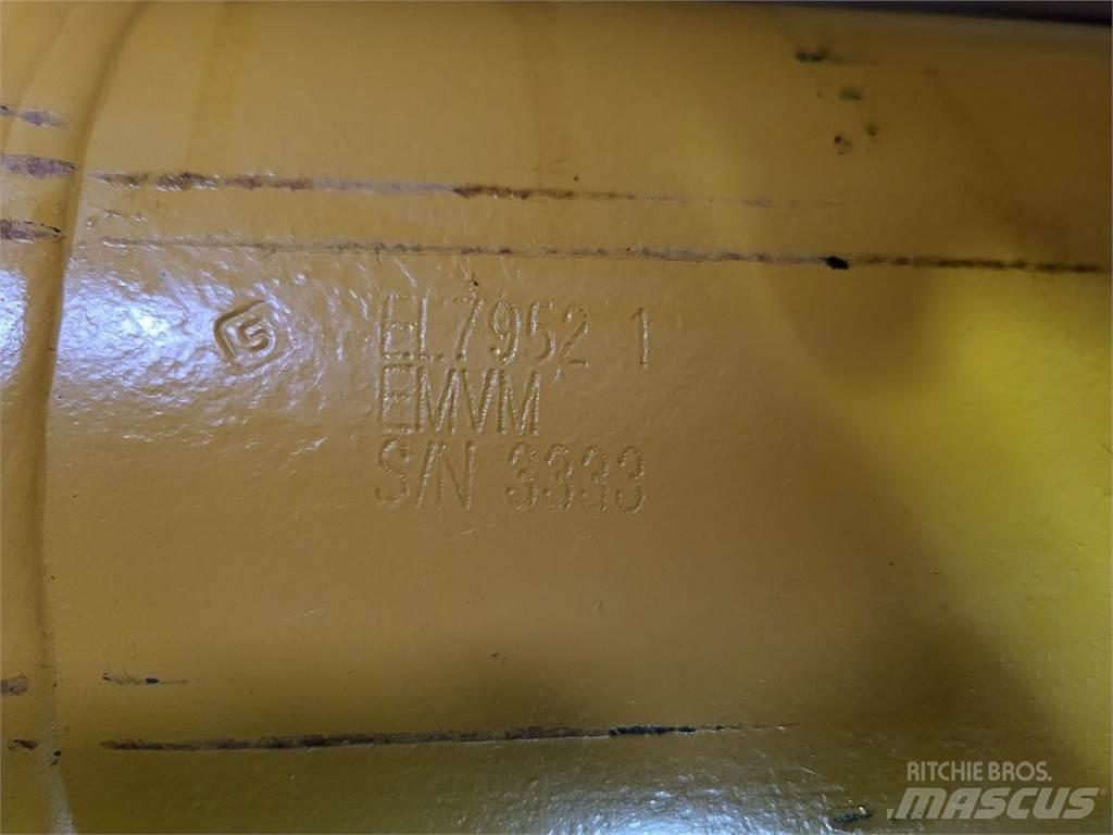 Komatsu EL7952 Dumper - Knickgelenk