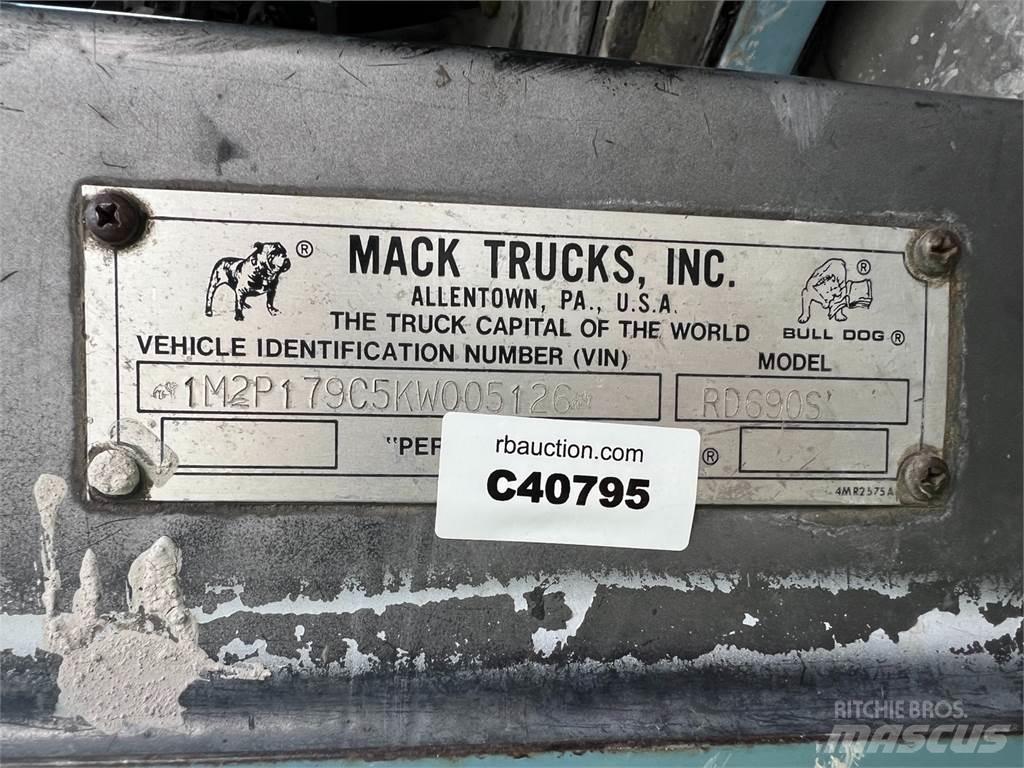 Mack RD690S Arbeitsfahrzeuge