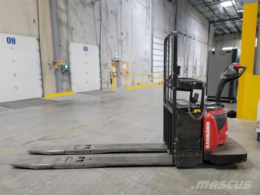 Raymond 8410 Sonstige Baumaschinen