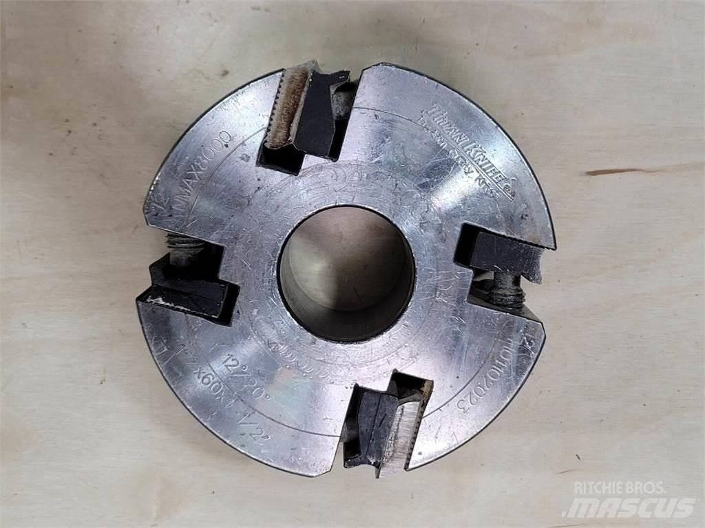 Titan KNIFE H01102023 Sonstige Baumaschinen