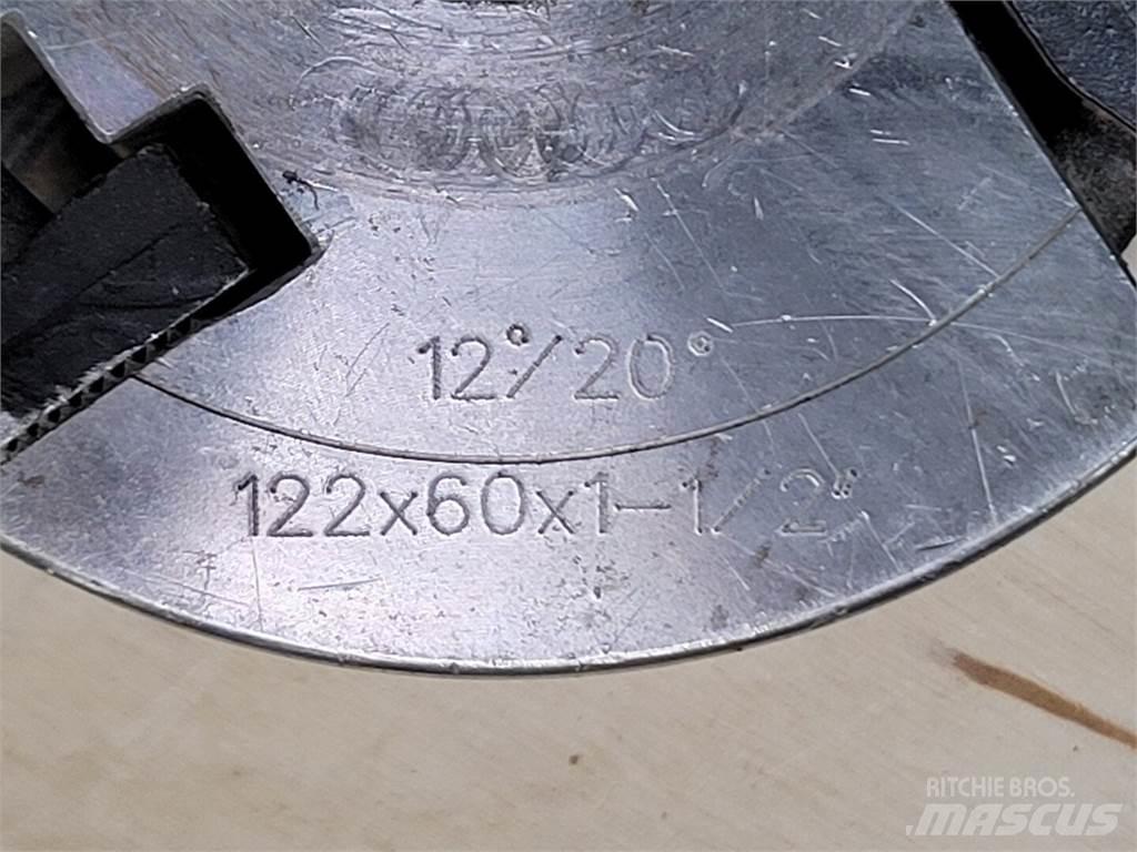 Titan KNIFE H01102023 Sonstige Baumaschinen