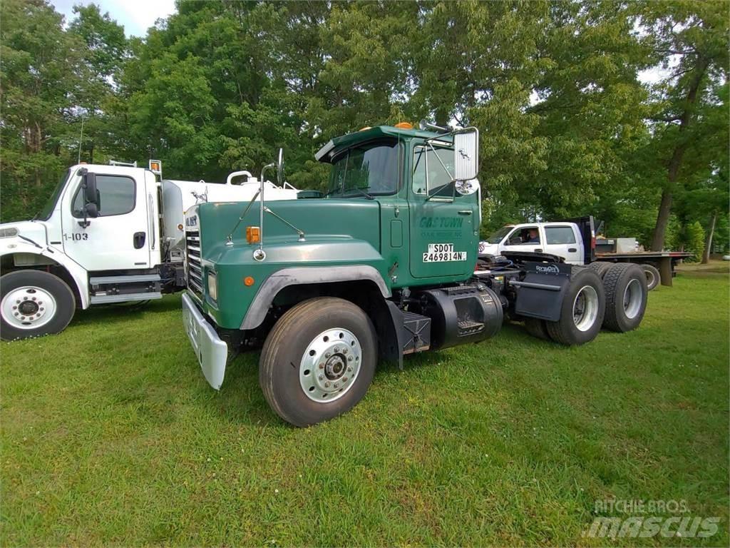 Mack RD690S Andere