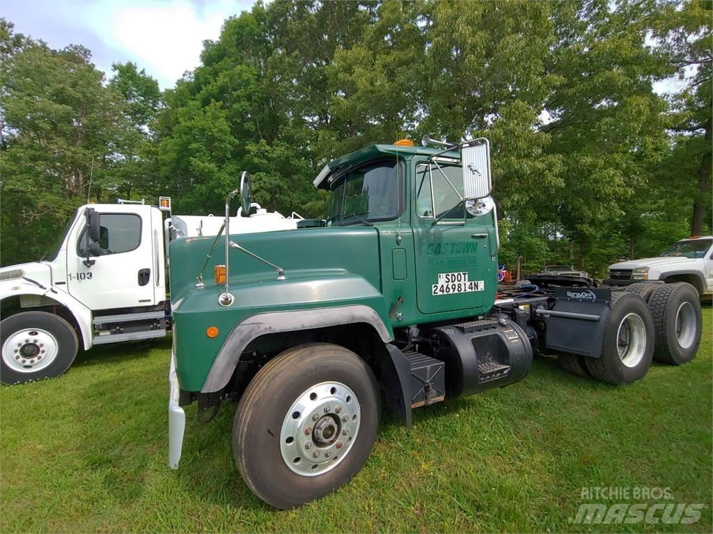 Mack RD690S Andere