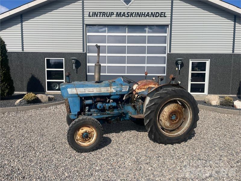 Ford 3000 Traktoren