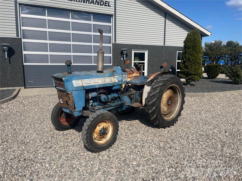 Ford 3000 Traktoren